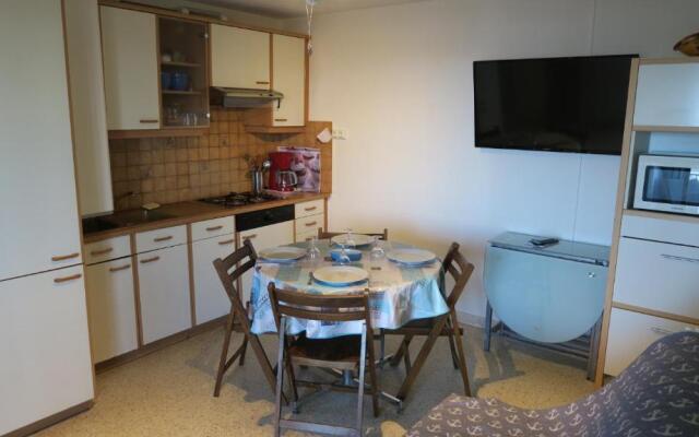 Appartement familial 6 couchages proche centre et plages