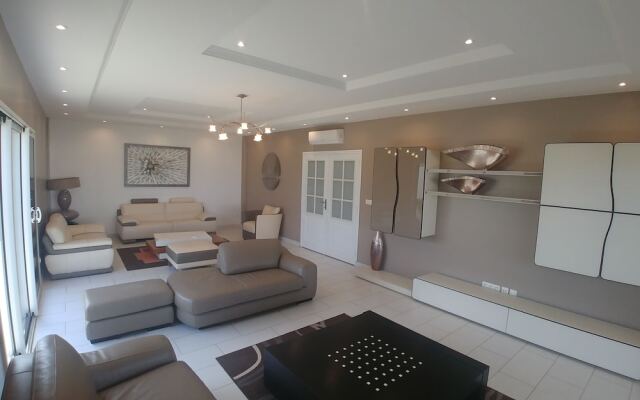 Splendid Villa 2015
