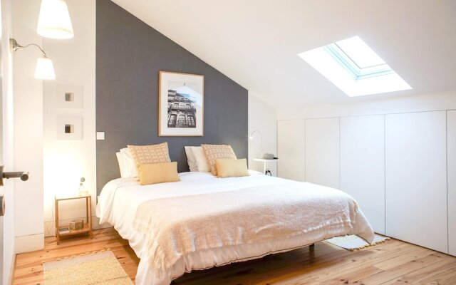 Apartment with One Bedroom in Porto, with Wonderful City View, Terrace And Wifi