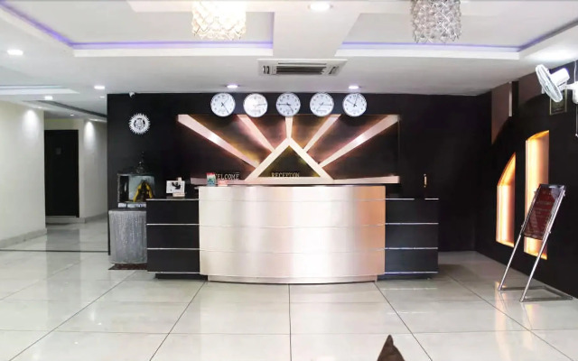 OYO Premium Bahadrabad Haridwar