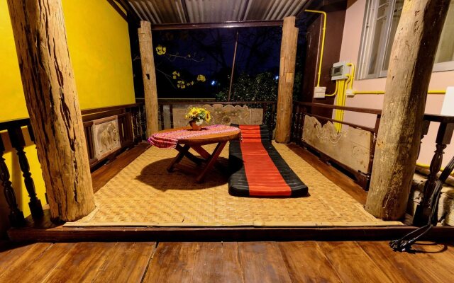 Baankeaw Huenkwan Boutique Hotel