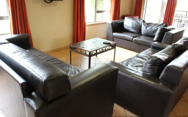 Monateng Safari Lodge