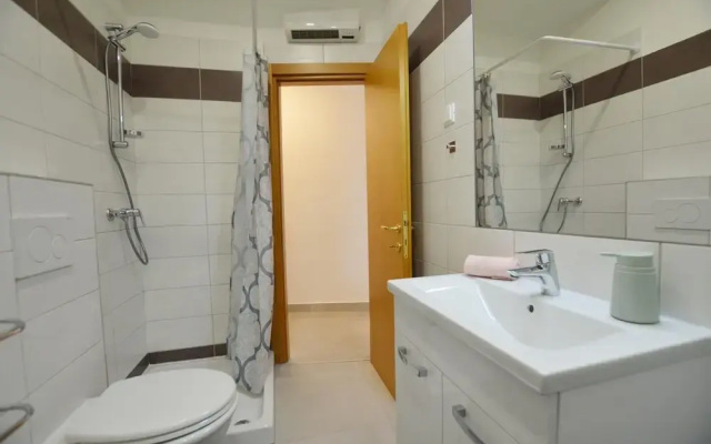 Irene in Rovinj With 1 Bedrooms and 1 Bathrooms