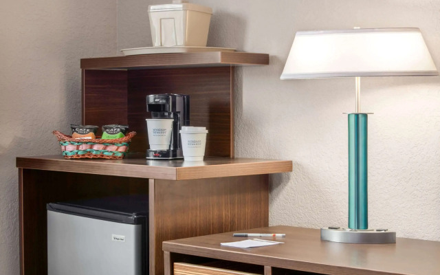 Super 8 by Wyndham Hanover