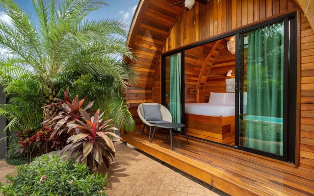 Tropical Chalet 2BR Pool Villa Pasak 2
