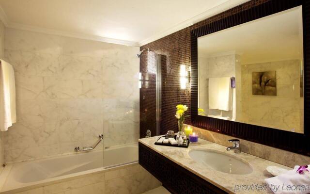 Hotel Carlton Tower Hotel