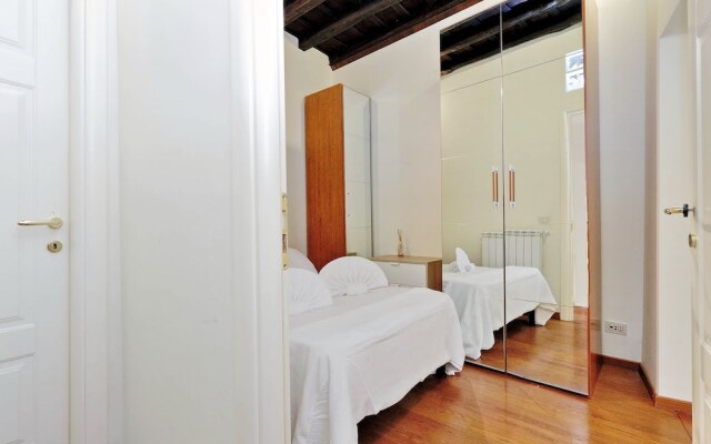 Sleep in Campo de Fiori