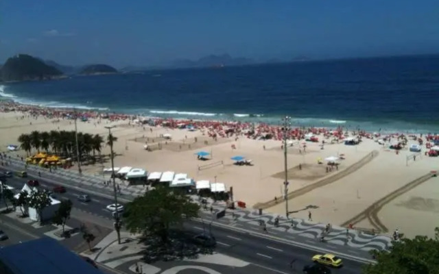 Apt Copacabana vista total mar 1003