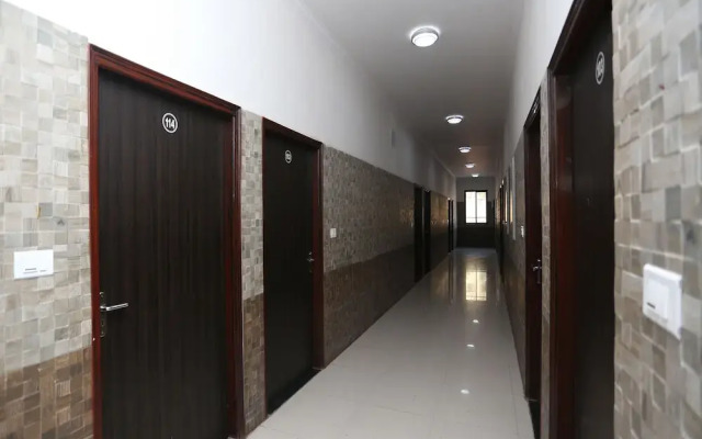 OYO 26931 Madhav Bhavan