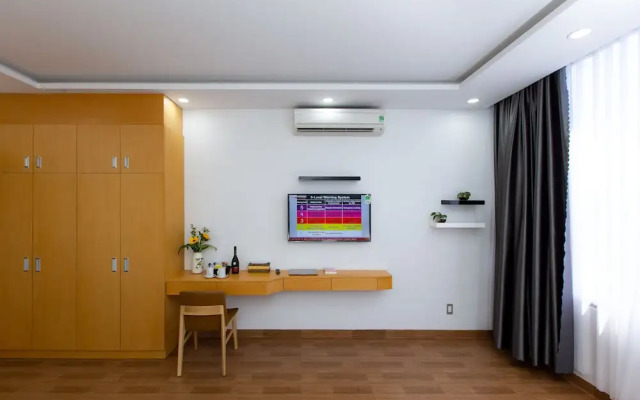 Da Nang Sunrise Sea Hotel & Apartment