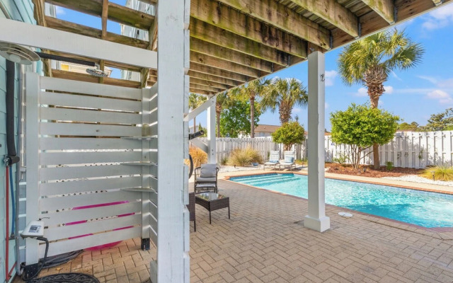 Seafoam Beautiful 3BR Home With Heated Private Pool - 4 Min Walk to Beach!