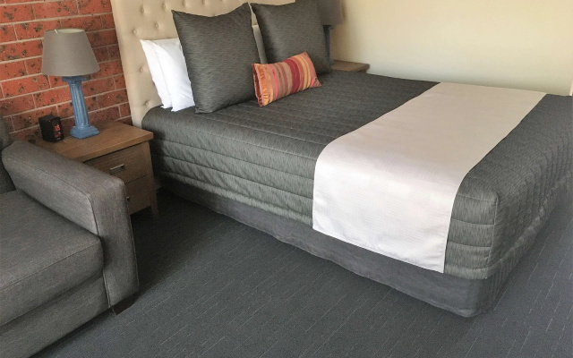 AAt 28 Goldsmith Motel – Guest Rooms – Hamilton