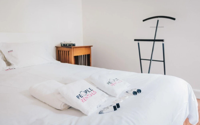 Zubizuri by People Rentals