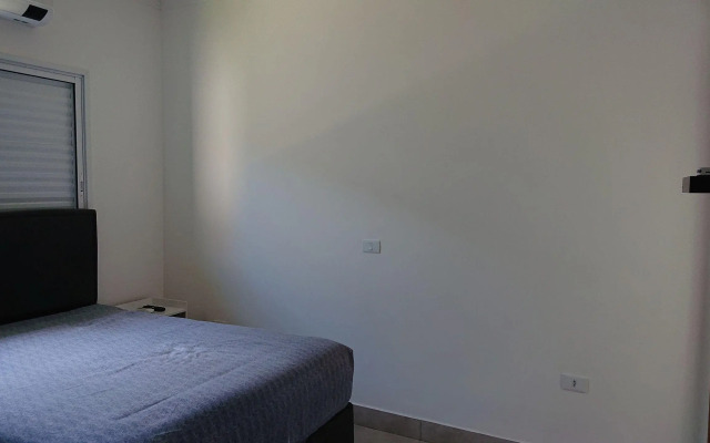 Linda Casa com Piscina Churrasqueira, Wifi em Massaguaçu Caraguatatuba/SP