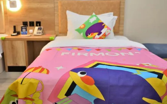 ELong ETang Hotel (Kunming Railway Station Joy City Center)