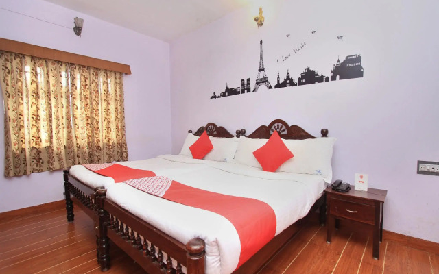 OYO 13597 Travel Stay Residency