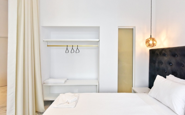 4 Elements Seaside Luxury Suites - Fire