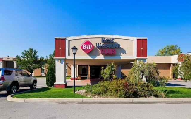 Spark by Hilton Lockport