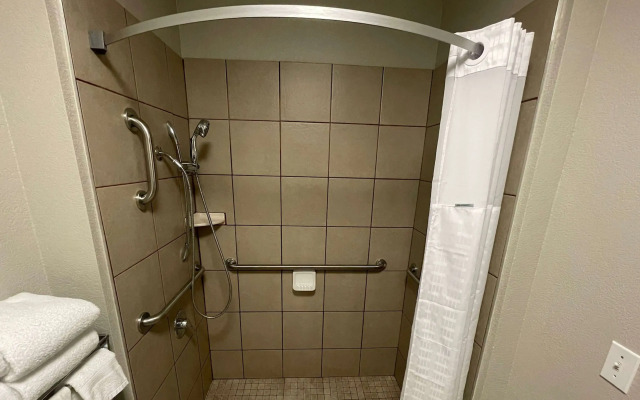 Days Inn by Wyndham Imlay City