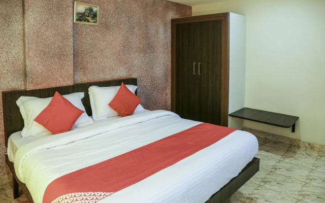 OYO 24519 Hotel Mother Palace