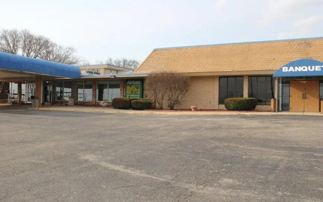 Freeport Plaza Hotel