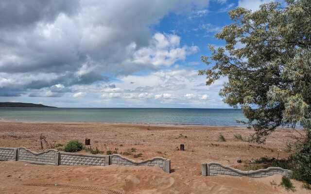 Дом на берегу моря