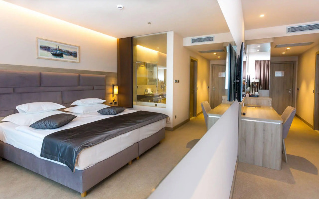 Hotel Plaza Duce