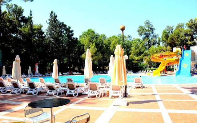 Meder Resort Hotel