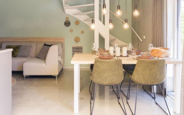 Luxurious Lodge With two Bathrooms, Only 200m From the Beach
