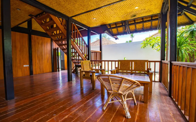 Gili Sands Hotel & Bar
