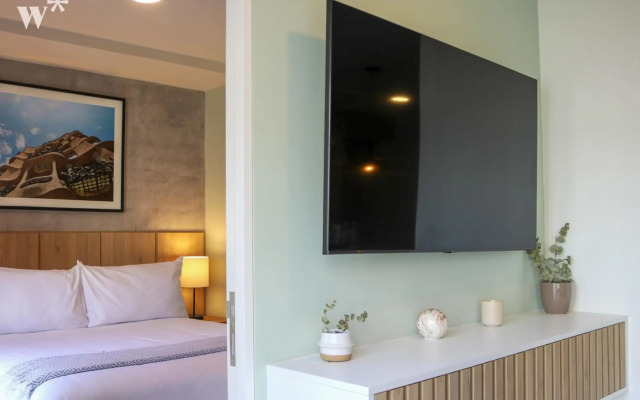 Monochromatic 1BR in Lovely Barranco