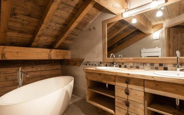 Chalet La Clusaz, 5 pièces, 8 personnes - FR-1-304-110