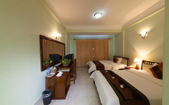 Parklane Hotel