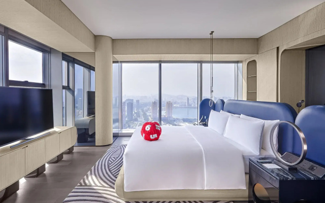 W Xiamen
