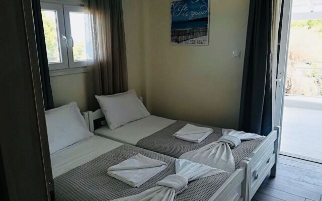 Aelia Sea View Studios