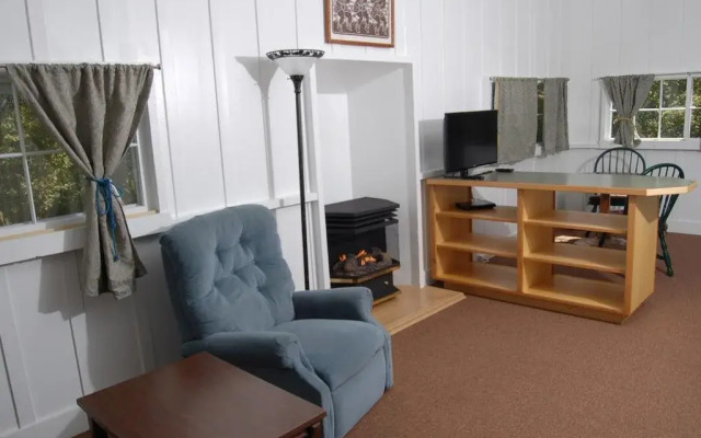 Lava Lodge at Hale Kilauea