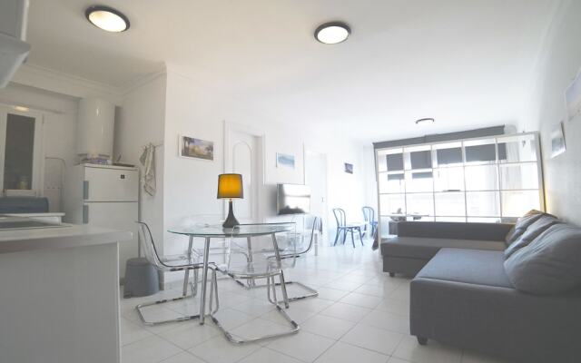 Harbour Apartment With Lobos View