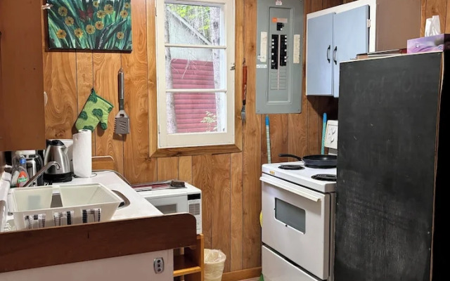 Lakefront Hideaway Resort