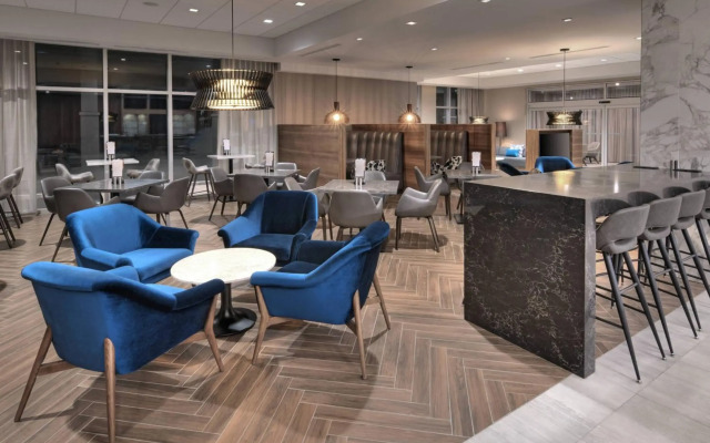Courtyard by Marriott Burlington