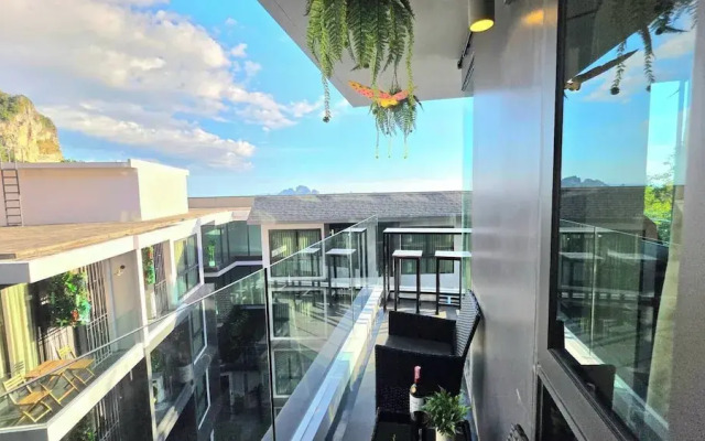 Room-a302-partial Seaview Pool View 1bed