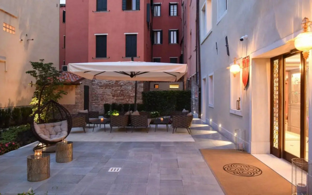 Santa Croce Boutique Hotel