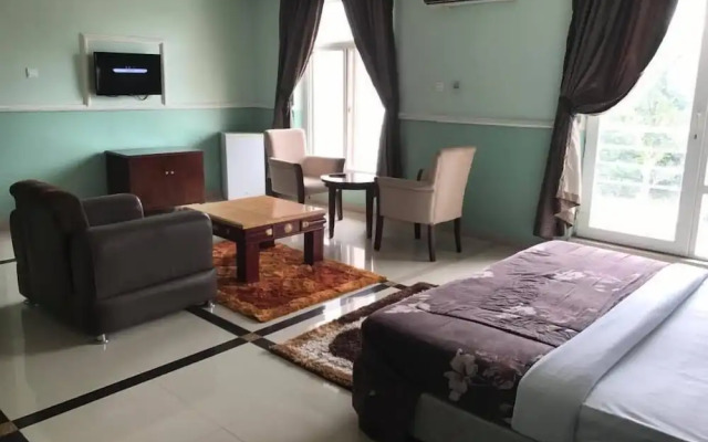 Randekhi Royal Hotel