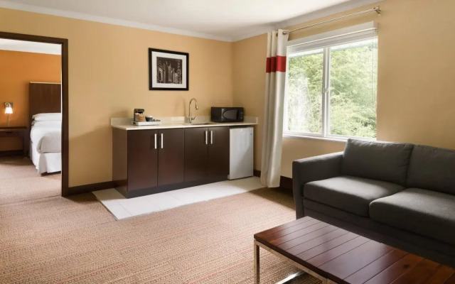 Four Points by Sheraton Surrey