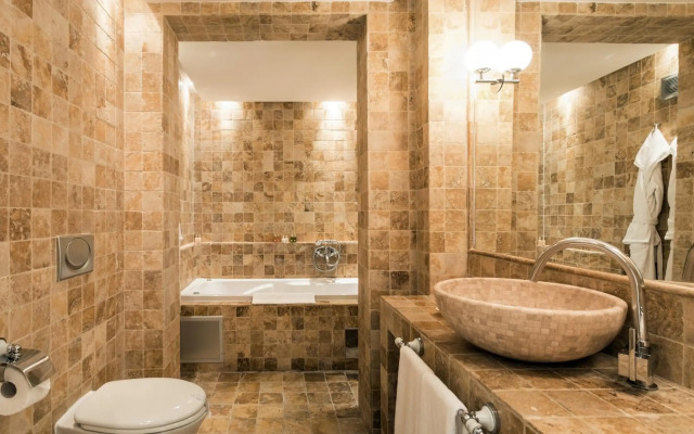 Hotel Azimut
