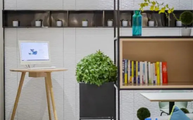 Homeinn Selected Hotel (Lishui High-Speed Railway Station Wanda Plaza)