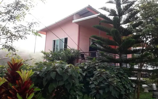 Tiw & Piw Talaymok at Khao Kho