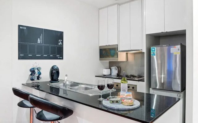 Sanctuary Apartments - Collins St CBD