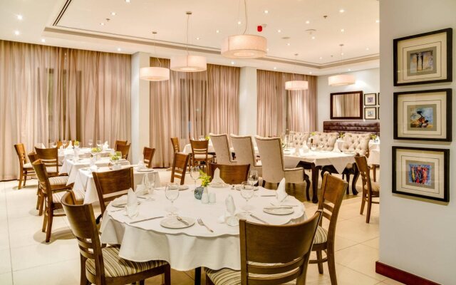 Protea Hotel by Marriott Takoradi Select