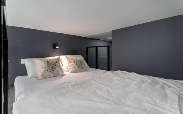 Метры в центре на улице Достоевского 30