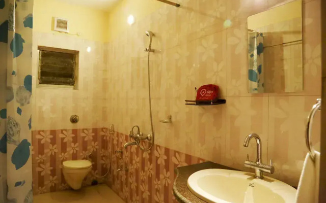 OYO 460 Hotel Ivory Residency
